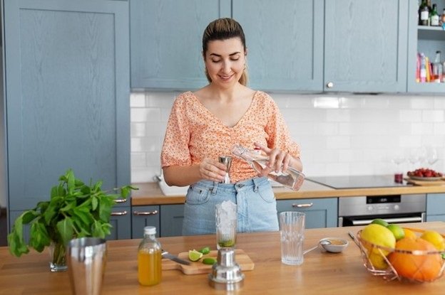 smart hydration strategies for daily health. Discover simple tips to boost energy improve focus and stay hydrated every day with easy habits.